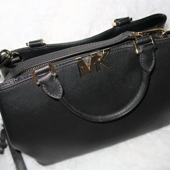 SOLD!!!Michael Kors Florence Satchel - Picture 3 of 9